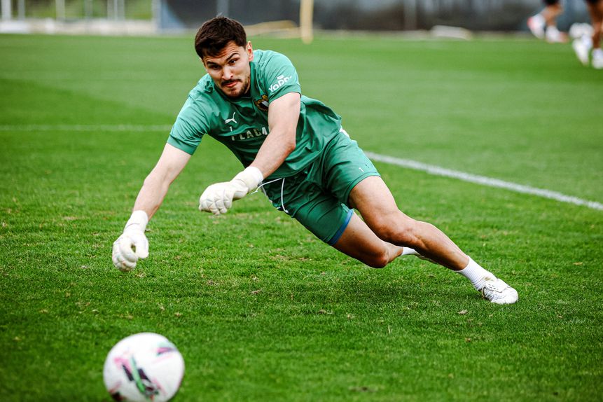 Guarda-redes dos famalicenses agradece a todos quantos os ajudaram a ultrapassar a fase difícil (Foto: Famalicão)