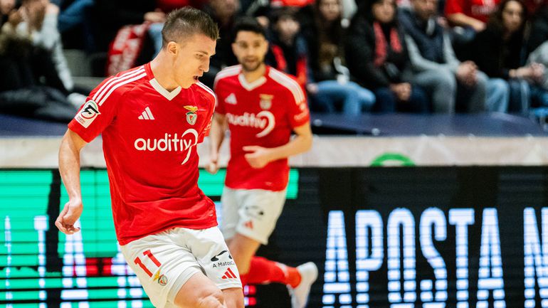 Chishkala confirma saída do Benfica: «Nenhuma pessoa irá virar-me contra vocês»