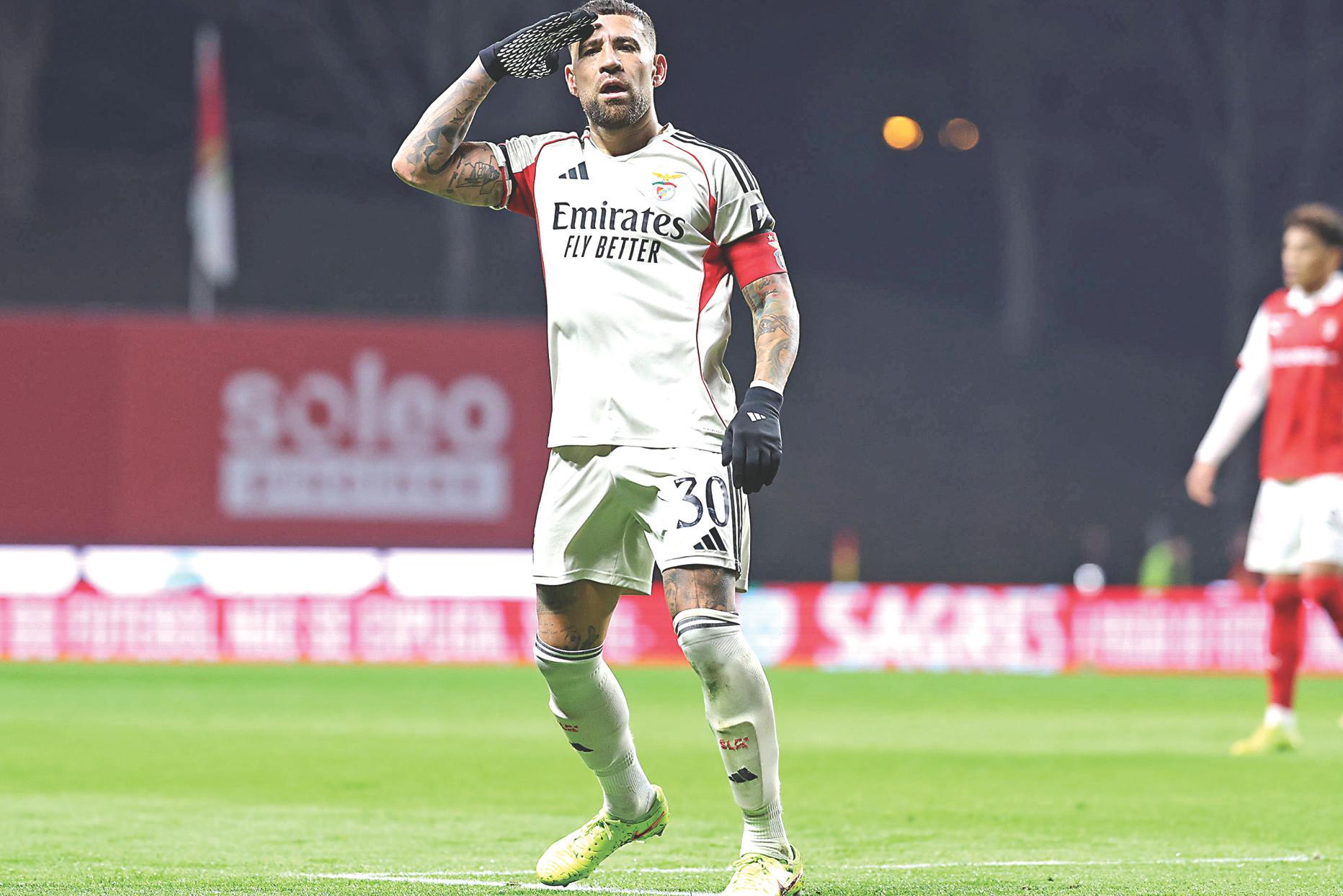 Nicolás Otamendi, 38 anos, capitão do Benfica — Foto: IMAGO