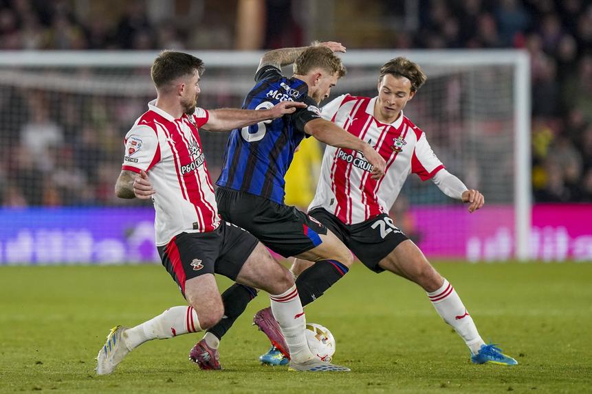 Southampton bateu o Middlesbrough nas 'meias'