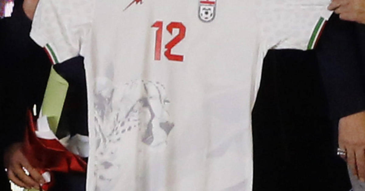 Irão apresenta camisola para o Mundial com mensagem clara