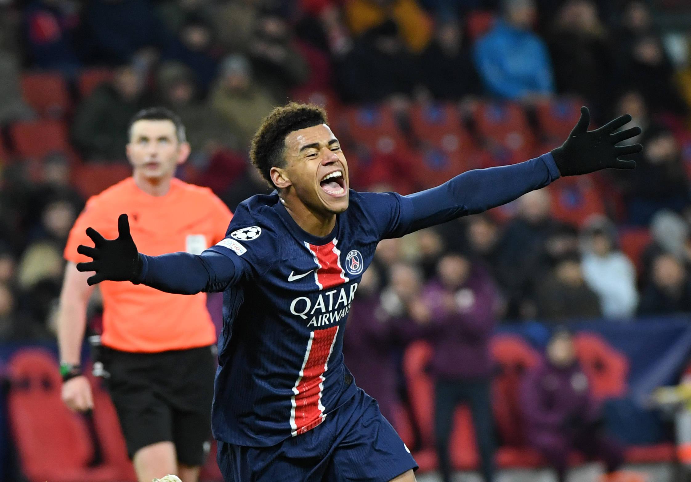 Desiré Doué, PSG, avançado