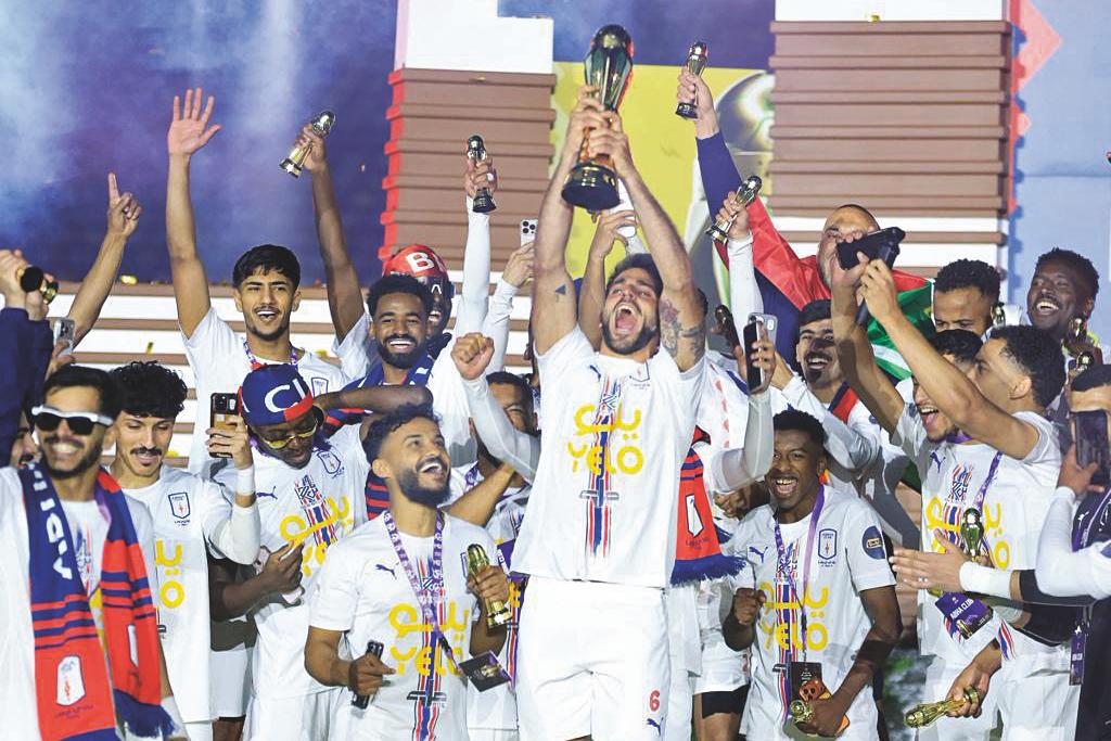 «Curiosamente, a melhor época de sempre veio numa altura em que a minha vida já não se resume apenas às quatro linhas», diz o médio do Abha Club, da Arábia Saudita — Foto: D. R.