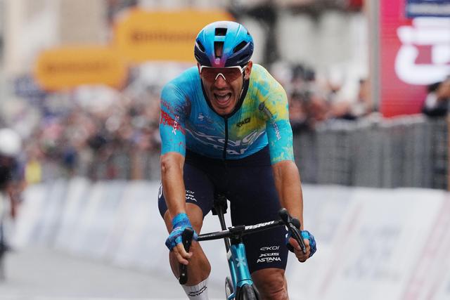 Giro de Itália: Ballerini vence em Napóles, Afonso Eulálio tranquilo de rosa