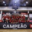 Equipa tricampeã do Benfica em completa renovação
