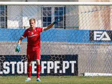 Estoril: Lemos rescinde e ruma ao Mafra