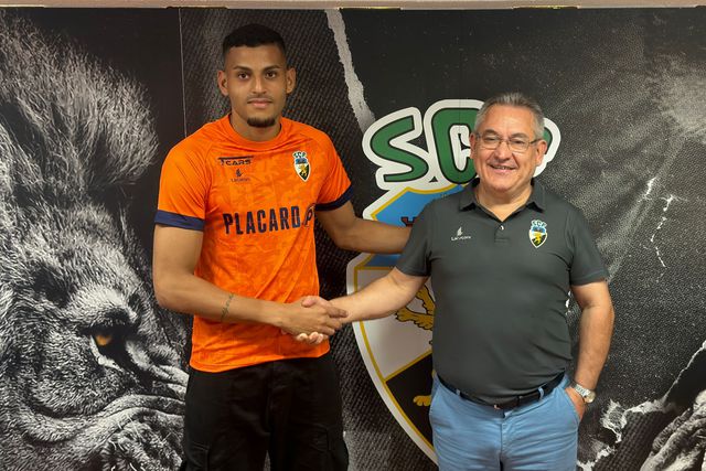 Kaique volta a jogar pelo Farense três meses após a lesão