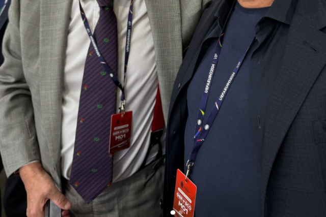José Mourinho com Sir Alex Ferguson no Allianz Arena