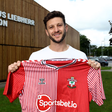 Mercado (oficial): Lallana de regresso ao Southampton 10 anos depois
