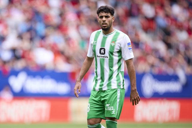 Crystal Palace anuncia jogador que pertencia ao Barcelona