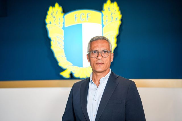 Oficial: Armando Evangelista continua no comando técnico do Famalicão