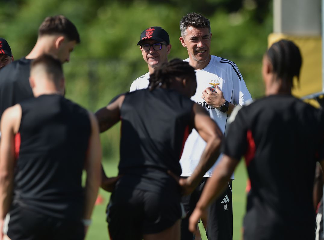 Benfica: Lage afina estratégia para a estreia no Mundial