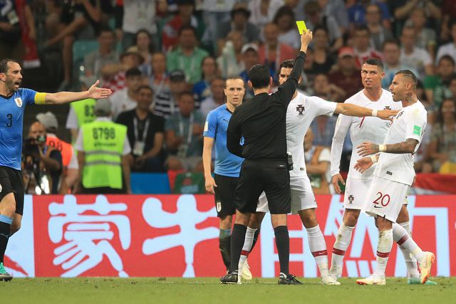 César Ramos, que vai apitar o Boca Juniors-Benfica, esteve na eliminação de Portugal frente ao Uruguai no Mundial 2018