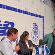 Sara Sampaio mostra camisola do FC Porto
