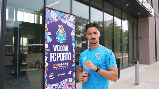 Eustáquio faz visita guiada ao quartel-general do FC Porto nos EUA