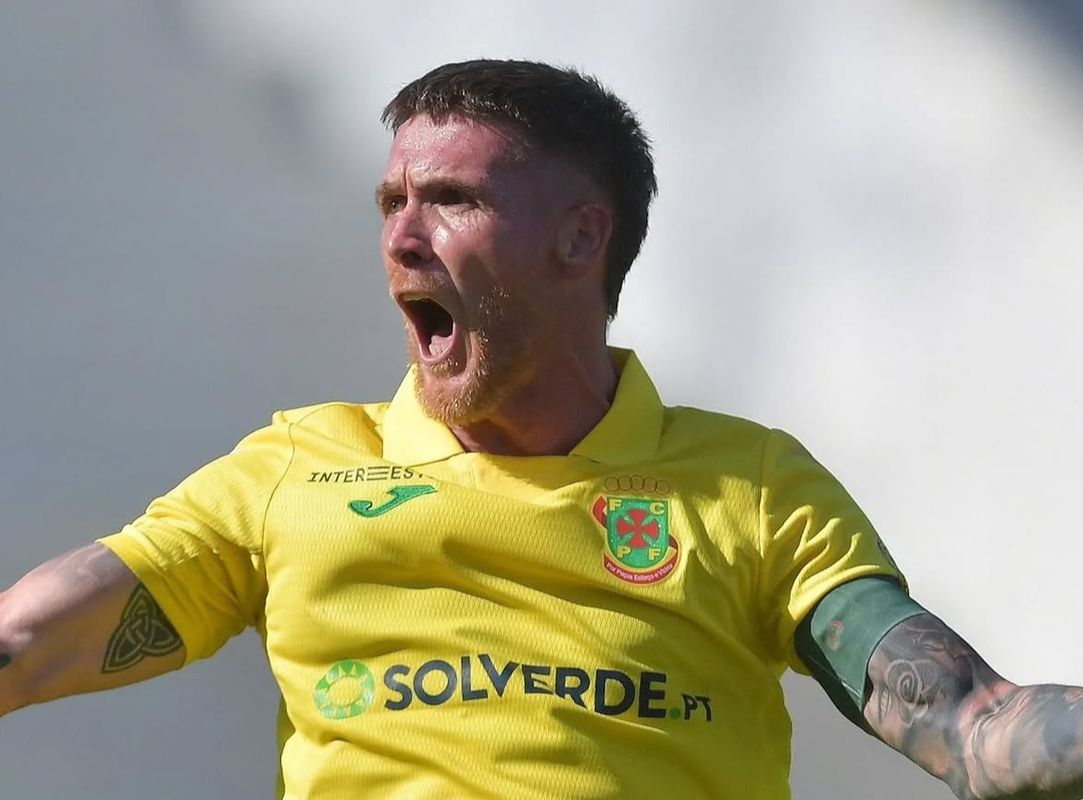 ENTREVISTA A BOLA «Continuar no Paços de Ferreira? Não houve um esforço suficiente da parte deles»