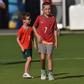 Invasão de mini-Ronaldos no primeiro treino da Seleção nos EUA