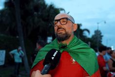 «As saudades do nosso país levam-nos a ir além para dar apoio à Seleção»