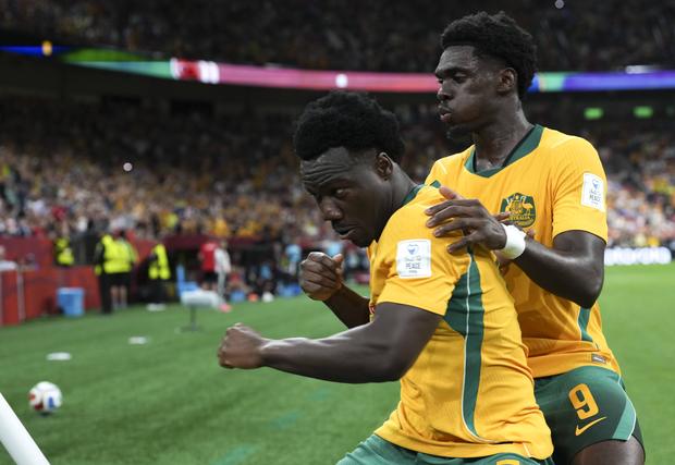 Nestory Irankunda, 20 anos, fez quatro jogos e marcou um golo no Mundial pela Austrália - Foto: IMAGO