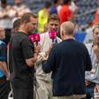Jurgen Klopp a falar com Julian Nagelsmann em direto na televisão