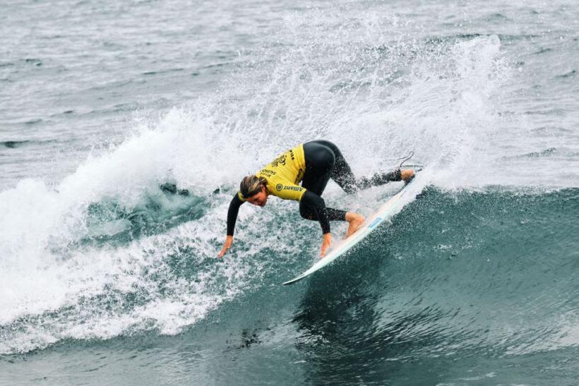 Maria Salgado é a nova campeã nacional de surf. Foto Jorge Matreno/ANSurfistas