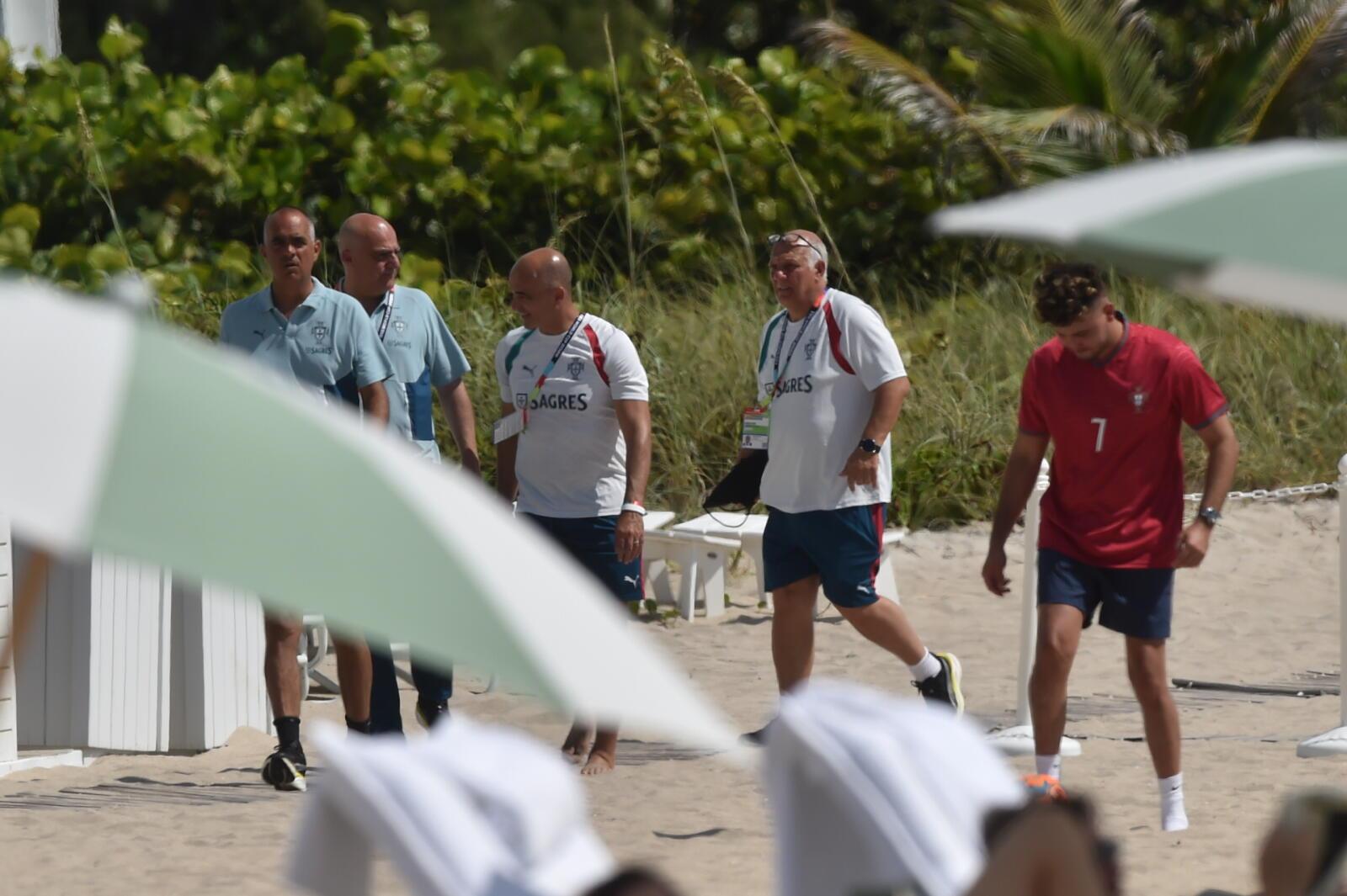 Seleção na praia em Palm Beach - Foto: Miguel Nunes