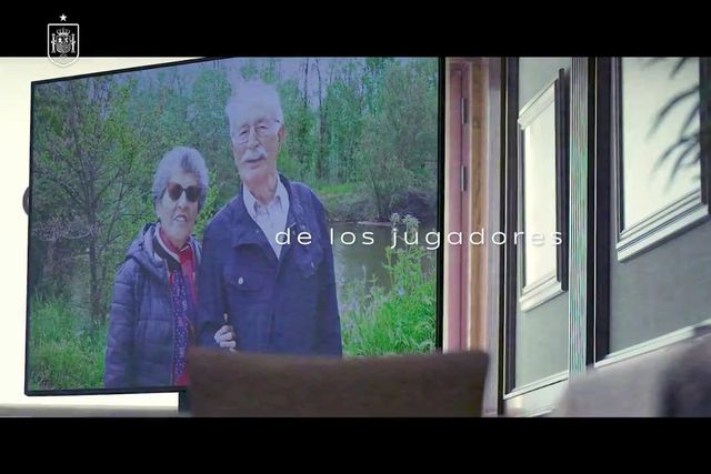 Nadal e famílias dos jogadores no vídeo de Espanha que vai emocioná-lo/a