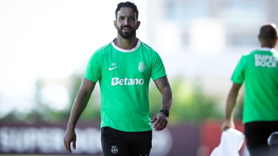 Os milhões que o Sporting poupa sem Coates, Adán, Paulinho e Neto