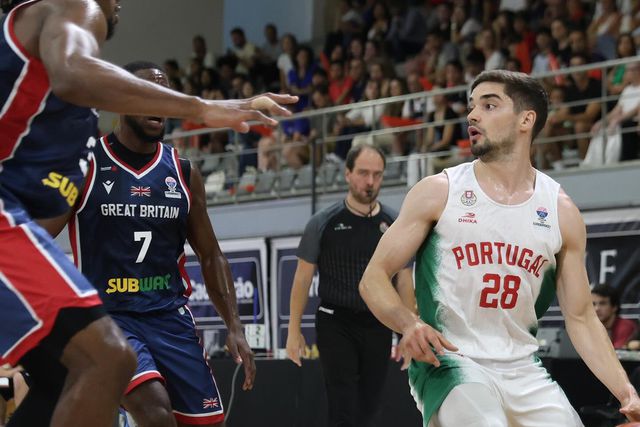 Portugal vence Grã-Bretanha e ganha Torneio de Guimarães