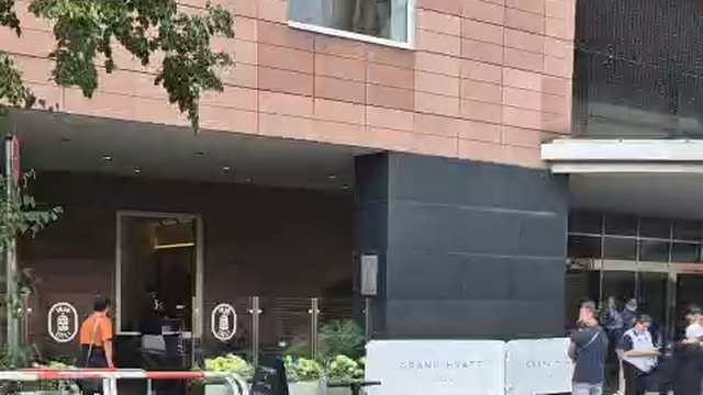 Chove em Berlim e mal se nota que aqui está uma seleção finalista do Euro