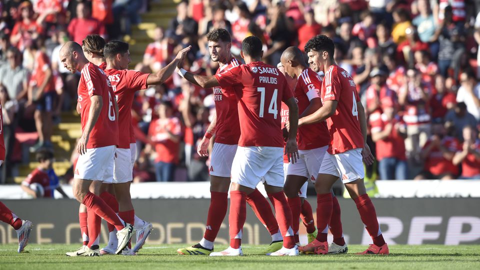 Benfica joga com Villarreal em França dia 21