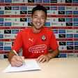 Oficial: Yukinari Sugawara é reforço do Southampton