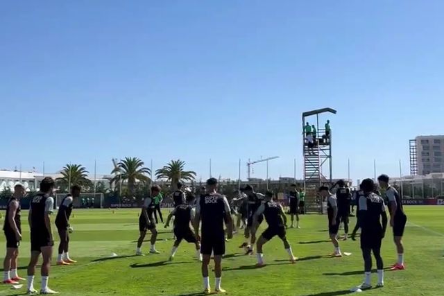Leões fazem rolar a bola no Algarve