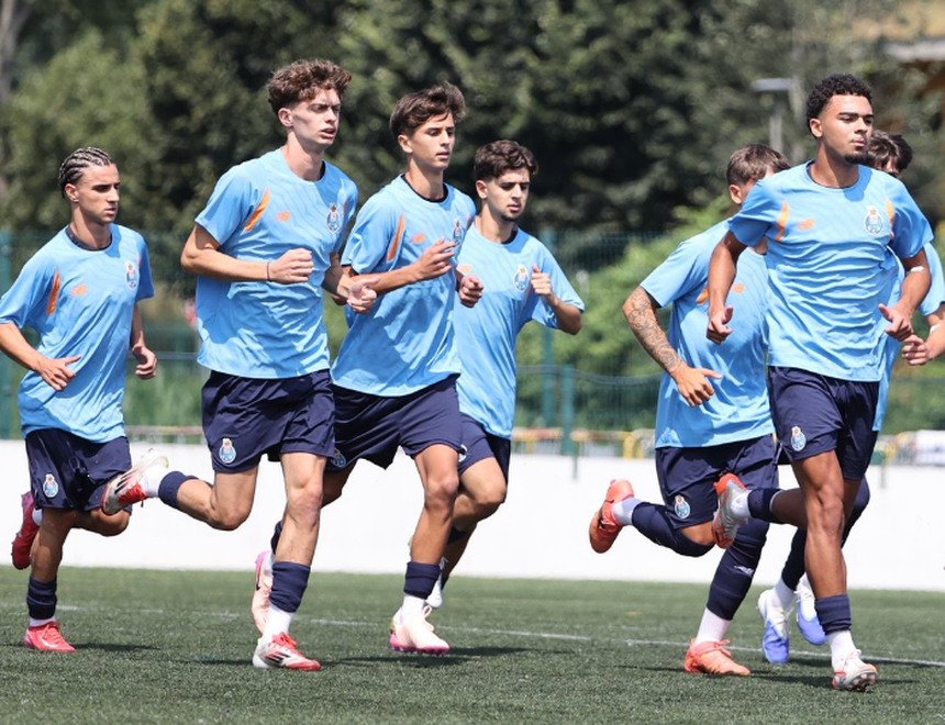 Juniores portistas, que continuarão a ser orientados por Sérgio Ferreira, já iniciaram os trabalhos para esta temporada