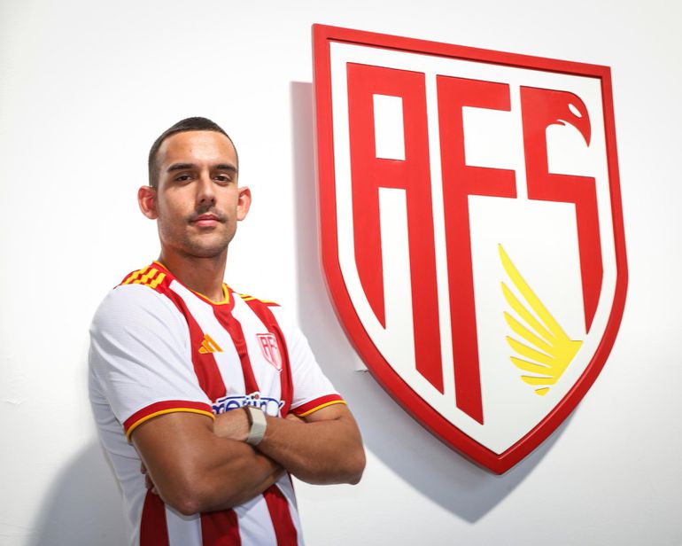 Mercado Oficial: Ángel Algobia é reforço do Aves SAD