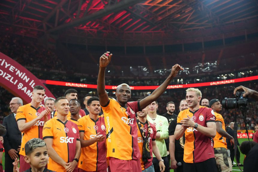 Victor Osimhen, emprestado pelo Nápoles ao Galatasaray em 2024/25