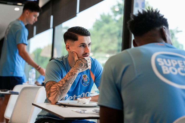 «Gyokeres vinha com 22 golos no Championship, Borja marcou 19 a extremo»