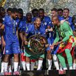 Brilhou no Mundial de Clubes e recorda: «A minha mãe passava fome para eu não passar»