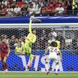 Diogo Costa frente à Espanha