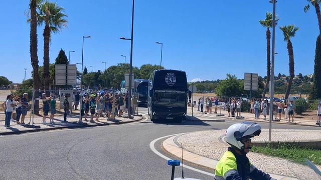 Sporting já está no Estádio Algarve