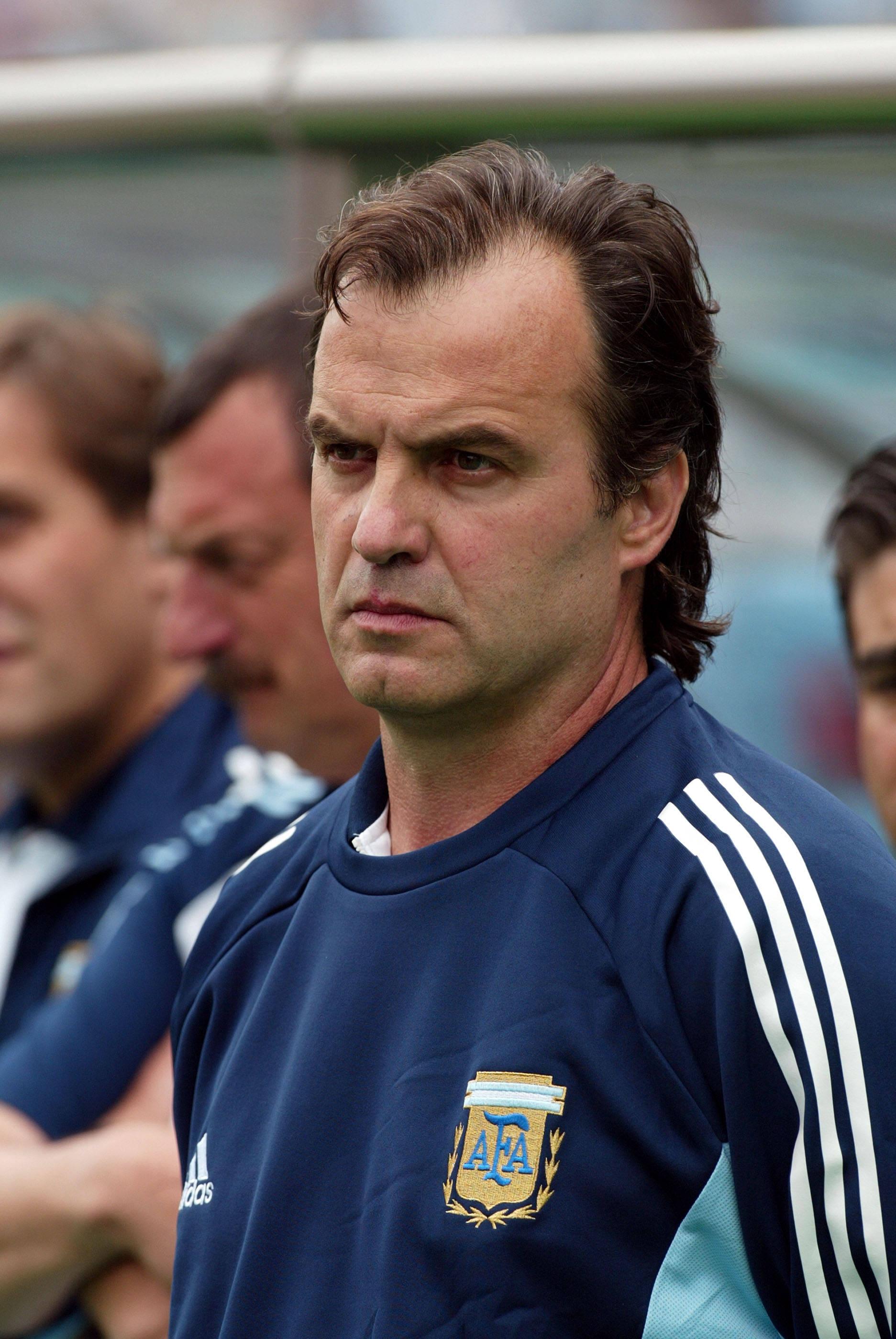 Argentina, 2002: com Marcelo Bielsa ao leme e com Batistuta, Crespo, Verón, Zanetti e Simeone, era vista como uma das favoritas, mas também saiu na fase de grupos: venceu a Nigéria, mas perdeu com Inglaterra e Suécia (IMAGO)