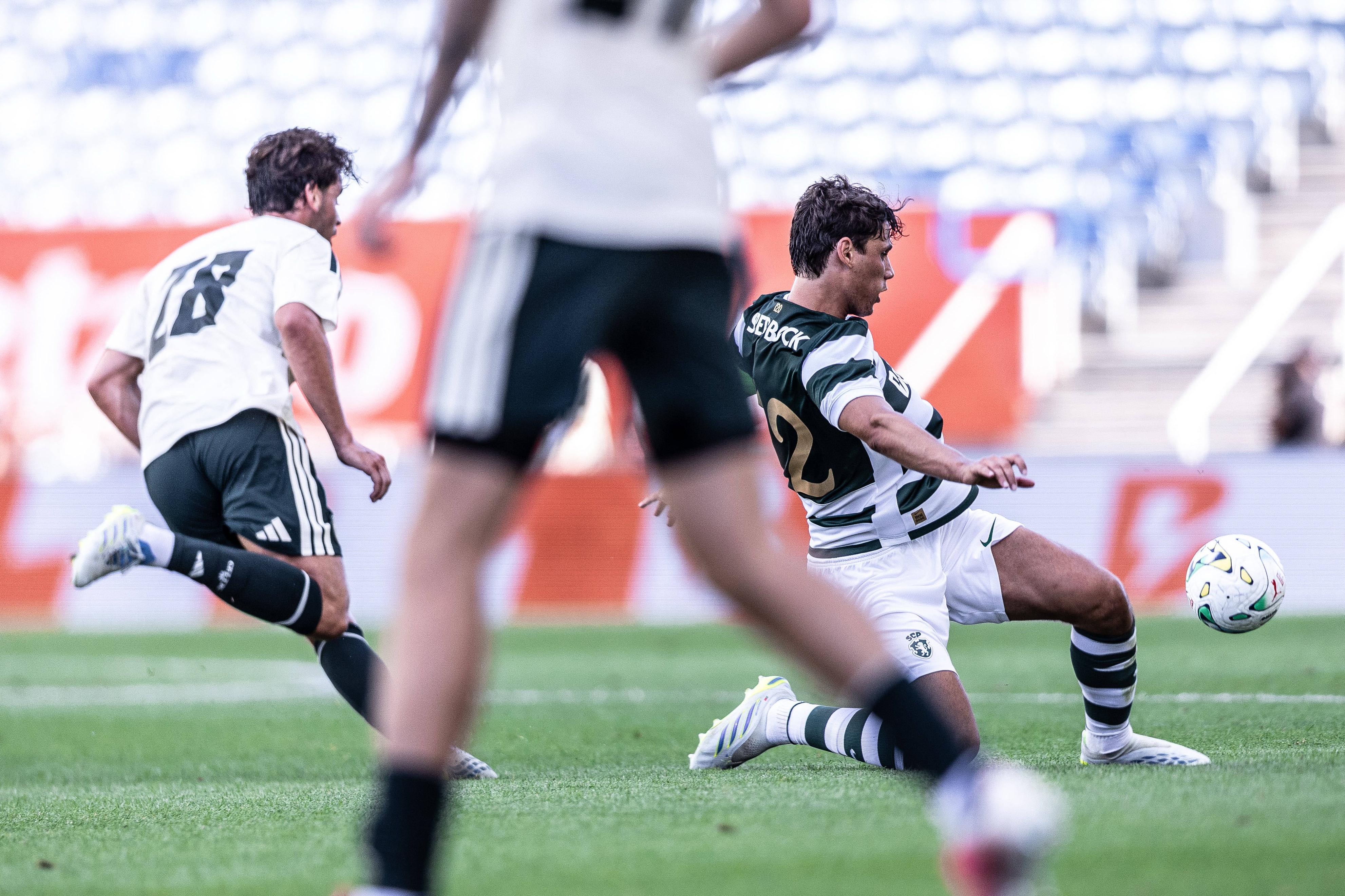 Eduardo Quaresma a fazer corte