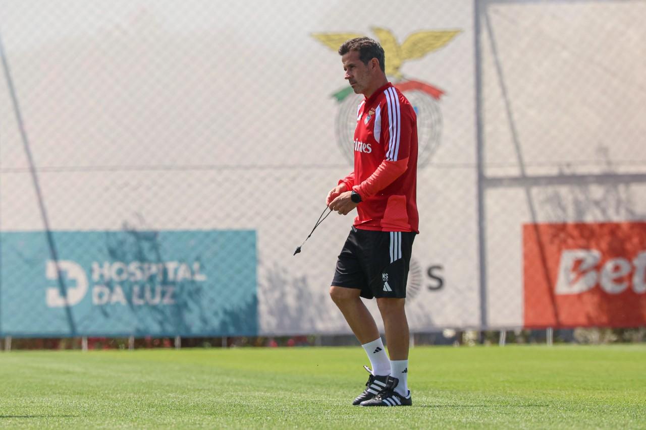 Marco Silva já no relvado
