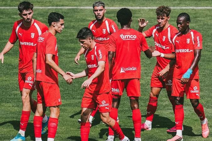 SC Braga segue de vitória em vitória nesta pré-época: desta feita a 'vítima' foi o Vizela (5-0) — Foto: SC Braga