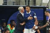 Deschamps com Mbappé