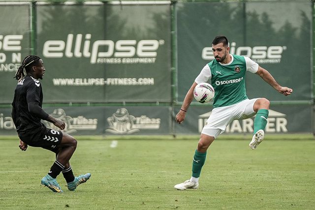 OFICIAL: Rio Ave empresta lateral-esquerdo ao Feirense