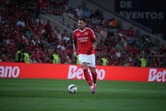 Benfica: Morato em Inglaterra para assinar pelo Nottingham Forest