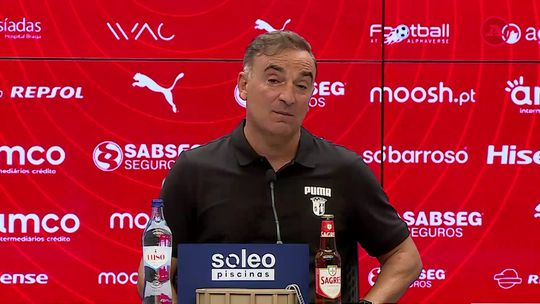 Carvalhal: «O nosso foco é vencer o jogo»