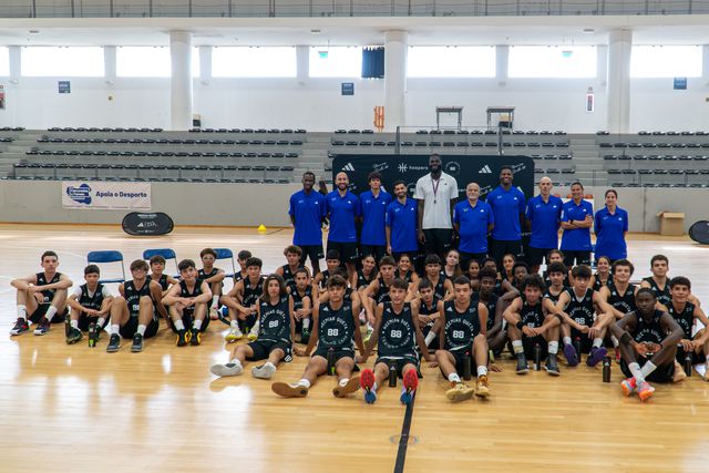 Neemias: «Ainda jogo peladinhas com os amigos»