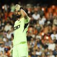 Liverpool prepara sucessão de Alisson e chega a acordo com guarda-redes